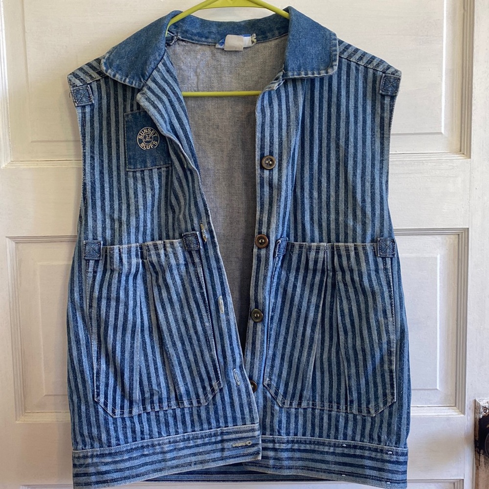 1980s Vintage Sunset Blues by Chic Two Tone Denim Vest